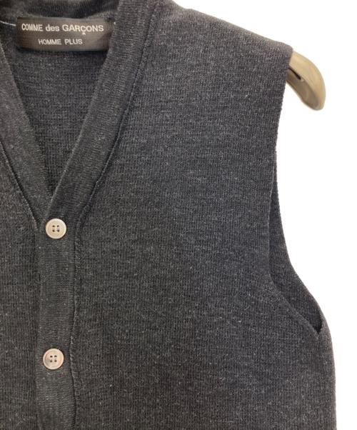 COMME des GARCONS HOMME PLUS（コムデギャルソンオムプリュス）COMME des GARCONS HOMME PLUS (コムデギャルソンオムプリュス) ニットベスト ブラック サイズ:freeの古着・服飾アイテム