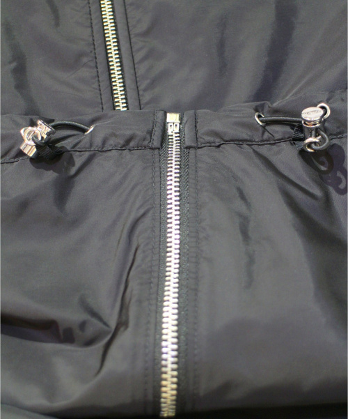 PRADA（プラダ）PRADA (プラダ) アームロゴプレート付きナイロンジャケット ブラック サイズ:52 ACU1 2019 3564の古着・服飾アイテム