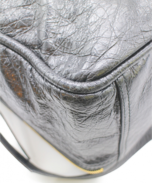 BALENCIAGA（バレンシアガ）BALENCIAGA (バレンシアガ) ショルダーバッグ ブラック 466542 D94IG　ブランケットスクエアMの古着・服飾アイテム