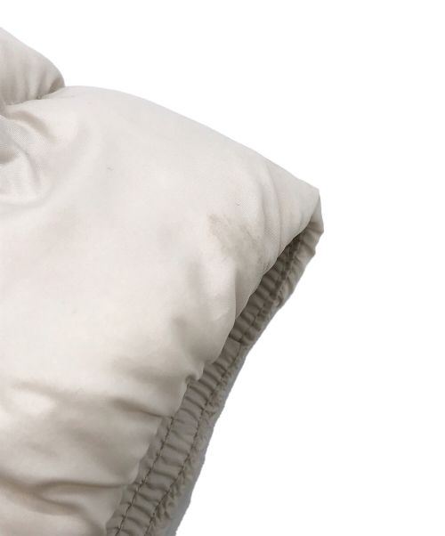 MONCLER（モンクレール）MONCLER (モンクレール) ダウンジャケット ホワイトの古着・服飾アイテム