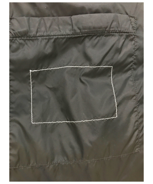 MONCLER（モンクレール）MONCLER (モンクレール) ロゴワッペン付きダウンジャケット ブラック サイズ:1 BAZILLEの古着・服飾アイテム