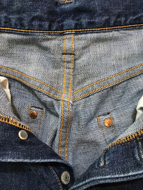 LEVI'S（リーバイス）LEVI'S (リーバイス) 501デニムパンツ インディゴ サイズ:W30L36の古着・服飾アイテム