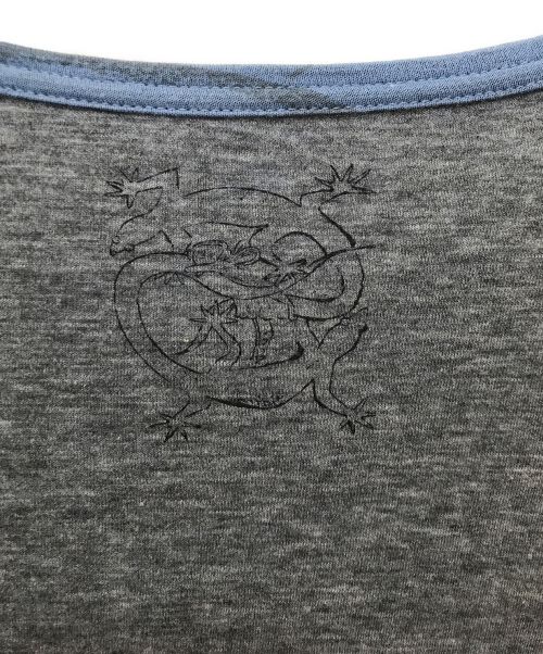 Hysteric Glamour（ヒステリックグラマー）Hysteric Glamour (ヒステリックグラマー) ANDY HOWARD (アンディーハワード) HAMBURGER Tシャツ グレー サイズ:Sの古着・服飾アイテム