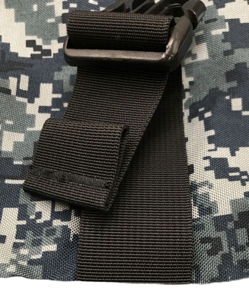 BRIEFING（ブリーフィング）BRIEFING (ブリーフィング) フラップショルダーバッグ ブラック×ブルーの古着・服飾アイテム