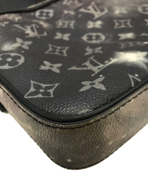 LOUIS VUITTON（ルイ ヴィトン）LOUIS VUITTON (ルイ ヴィトン) アルファメッセンジャー グレーの古着・服飾アイテム