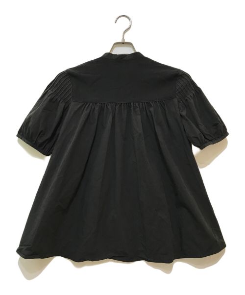 UNITED ARROWS TOKYO（ユナイテッドアローズトウキョウ）UNITED ARROWS TOKYO (ユナイテッドアローズトウキョウ) EMBOS ピンタック ショートスリーブブラウス ブラック サイズ:FREEの古着・服飾アイテム