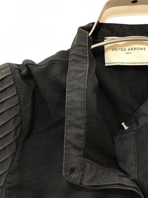 UNITED ARROWS TOKYO（ユナイテッドアローズトウキョウ）UNITED ARROWS TOKYO (ユナイテッドアローズトウキョウ) EMBOS ピンタック ショートスリーブブラウス ブラック サイズ:FREEの古着・服飾アイテム
