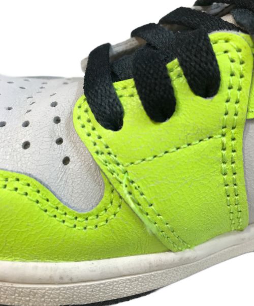 NIKE（ナイキ）NIKE (ナイキ) AIR JORDAN 1 RETRO HIGH OG ホワイト×イエロー サイズ:26の古着・服飾アイテム