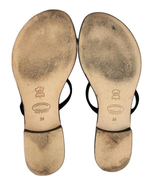 il Sandalo of Capri（イル・サンダロ・オブ・カプリ）il Sandalo of Capri (イル・サンダロ・オブ・カプリ) ストーンビジュー サンダル ブラック サイズ:36の古着・服飾アイテム