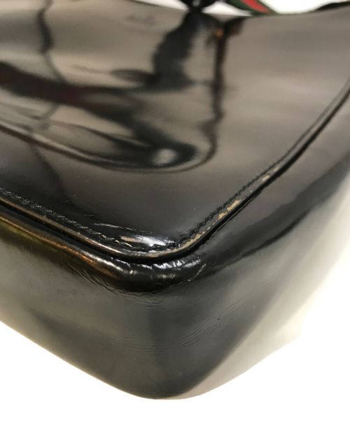 GUCCI（グッチ）GUCCI (グッチ) パテントレザーショルダーバッグ　001-3267 ブラックの古着・服飾アイテム