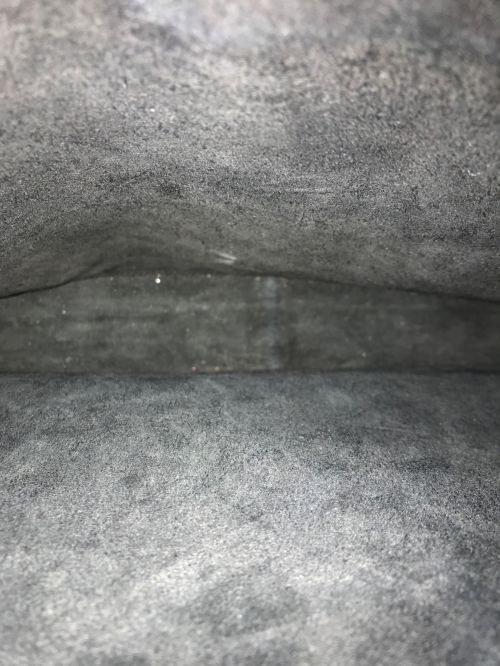 GUCCI（グッチ）GUCCI (グッチ) パテントレザーショルダーバッグ　001-3267 ブラックの古着・服飾アイテム