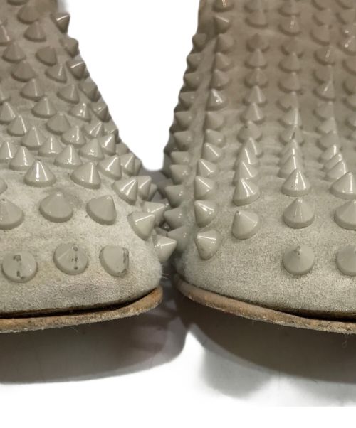 Christian Louboutin（クリスチャン・ルブタン）Christian Louboutin (クリスチャン・ルブタン) スタッズスリッポン グレー サイズ:43の古着・服飾アイテム