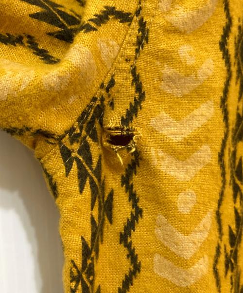 CALEE（キャリー）CALEE (キャリー) ORIGINAL NATIVE PATTERN L/S SH イエロー サイズ:MEDIUMの古着・服飾アイテム