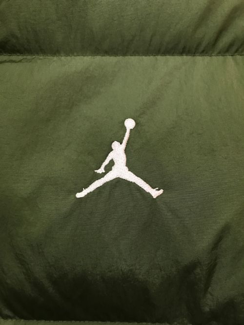 NIKE（ナイキ）NIKE (ナイキ) JORDAN BRAND AS M J ESS POLY PUFFER JKT　FB7332-340 オリーブ サイズ:Lの古着・服飾アイテム