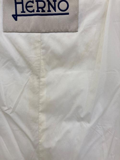 HERNO（ヘルノ）HERNO (ヘルノ) ダウン切替コート ベージュ×ホワイト サイズ:42の古着・服飾アイテム