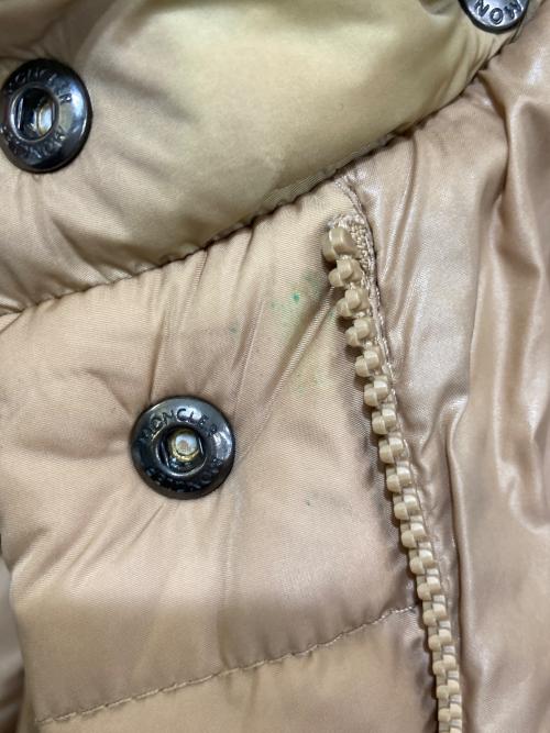 MONCLER（モンクレール）MONCLER (モンクレール) ADOXA　ダウンコート ベージュの古着・服飾アイテム