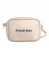 BALENCIAGA（バレンシアガ）の古着「エブリデイ カメラバッグS　489812」｜ホワイト