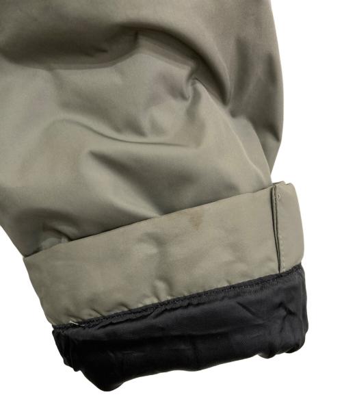 BURBERRY BLACK LABEL（バーバリーブラックレーベル）BURBERRY BLACK LABEL (バーバリーブラックレーベル) ダウンコート　BMP03-731-76 カーキ サイズ:Mの古着・服飾アイテム