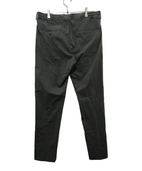 AOURE（アウール）AOURE (アウール) ナイロンストレッチパンツ グレー サイズ:Mの古着・服飾アイテム