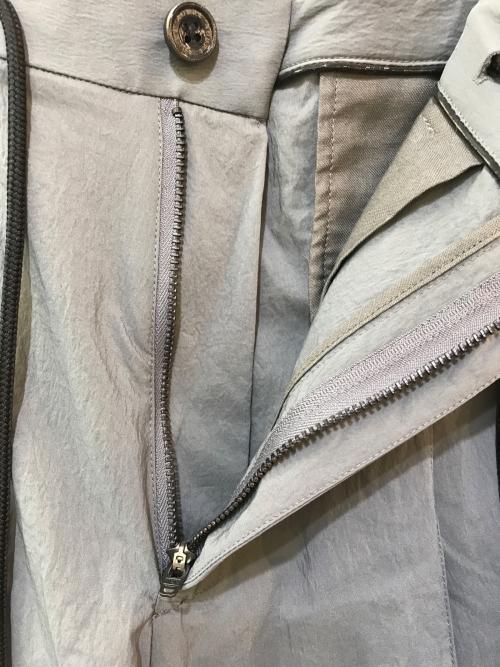 AOURE（アウール）AOURE (アウール) ナイロンストレッチパンツ グレー サイズ:Mの古着・服飾アイテム