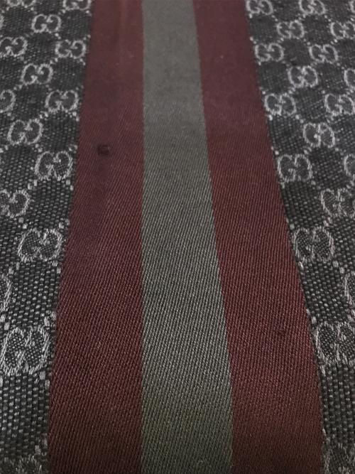 GUCCI（グッチ）GUCCI (グッチ) マフラー ブラックの古着・服飾アイテム