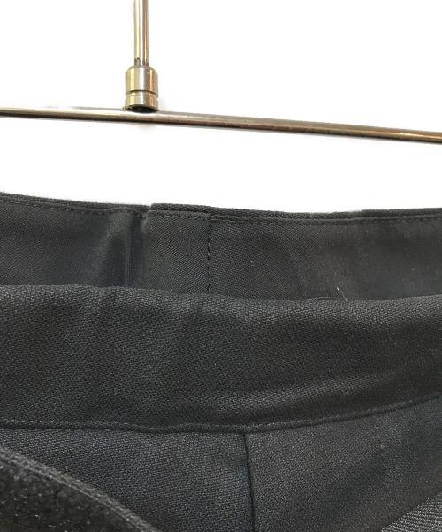 ACRONYM（アクロニウム）ACRONYM (アクロニウム) COTTON WEB BELT VENT PANTS　P55-KI ブラック サイズ:Ｍの古着・服飾アイテム