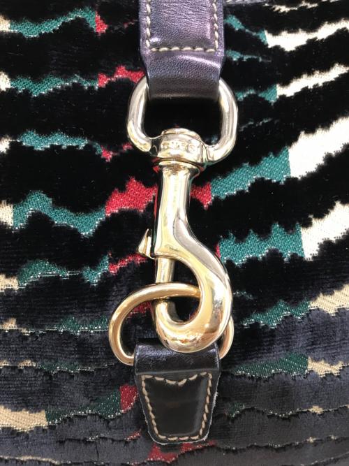 GUCCI（グッチ）GUCCI (グッチ) ショルダーバッグ　153029 ブラックの古着・服飾アイテム