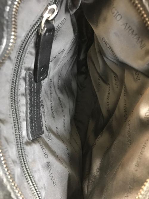 GIORGIO ARMANI（ジョルジョアルマーニ）GIORGIO ARMANI (ジョルジョアルマーニ) レザーキルトショルダーバッグ ブラックの古着・服飾アイテム