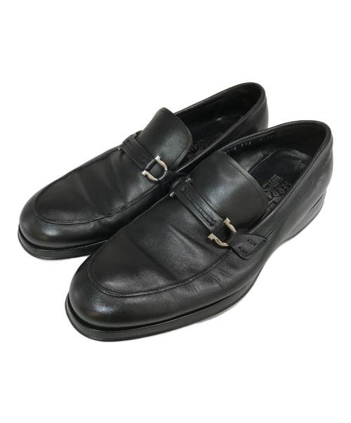 Salvatore Ferragamo（サルヴァトーレ フェラガモ）Salvatore Ferragamo (サルヴァトーレ フェラガモ) ピットレザーローファー ブラック サイズ:9の古着・服飾アイテム