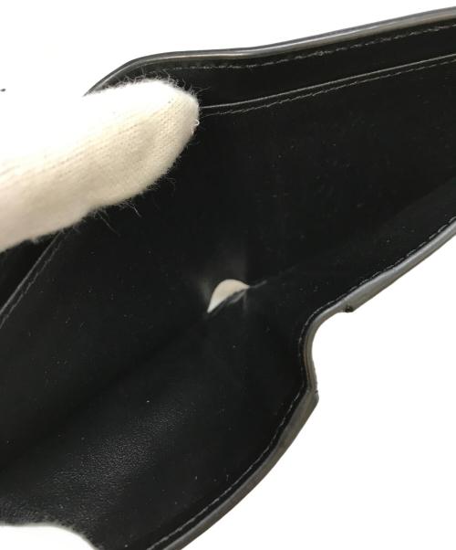 MONTBLANC（モンブラン）MONTBLANC (モンブラン) クロコ型押し2つ折り財布 グレーの古着・服飾アイテム
