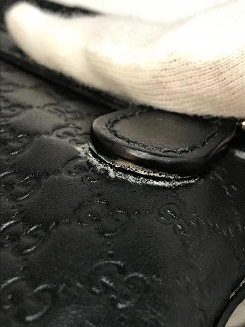 GUCCI（グッチ）GUCCI (グッチ) マイクログッチシマショルダーバッグ　607723 ブラックの古着・服飾アイテム