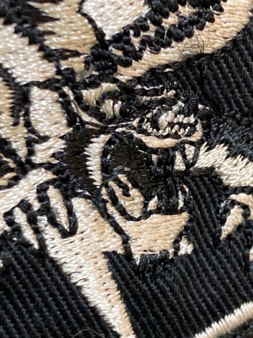 AVIREX（アヴィレックス）AVIREX (アヴィレックス) MA-1 WITH PATCHES　6172174 オリーブ サイズ:Lの古着・服飾アイテム