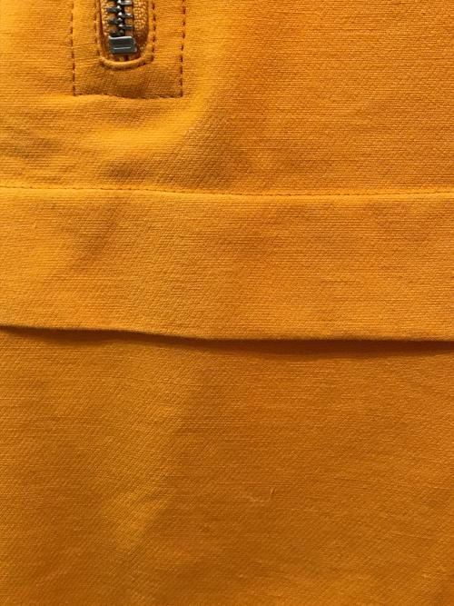 AMI Alexandre Mattiussi（アミアレクサンドルマテュッシ）AMI Alexandre Mattiussi (アミアレクサンドルマテュッシ) アノラックパーカー オレンジ サイズ:XSの古着・服飾アイテム