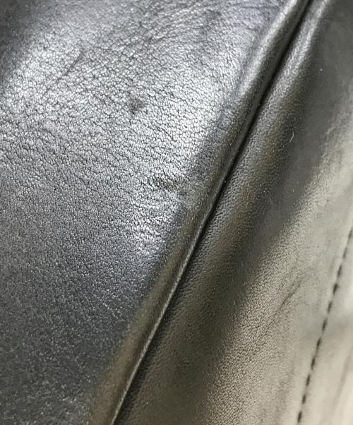 BOUTONNE（ブトン）BOUTONNE (ブトン) レザーショルダーバッグ ブラックの古着・服飾アイテム