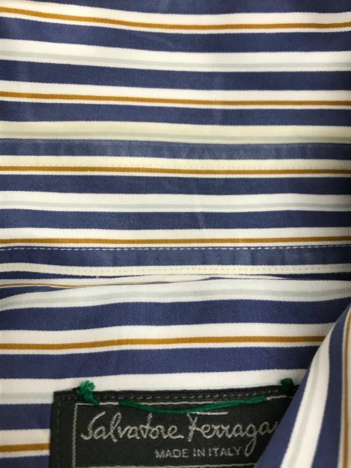 Salvatore Ferragamo（サルヴァトーレ フェラガモ）Salvatore Ferragamo (サルヴァトーレ フェラガモ) ガンチーニ刺繍ストライプBDシャツ ブルー サイズ:Mの古着・服飾アイテム