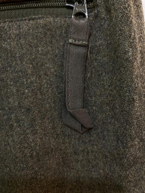 ISSEY MIYAKE（イッセイミヤケ）ISSEY MIYAKE (イッセイミヤケ) ウールパンツ　ME93-FF593 オリーブ サイズ:不明(実寸をご参照下さい)の古着・服飾アイテム
