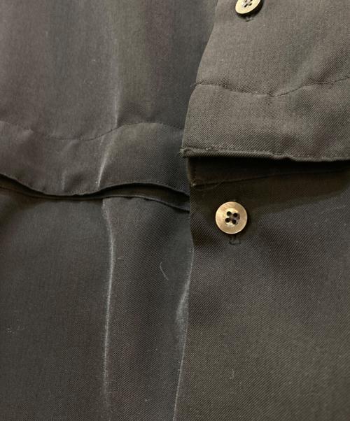 UNITED ARROWS & SONS（ユナイテッドアローズ アンド サンズ）UNITED ARROWS & SONS (ユナイテッドアローズ アンド サンズ) A TO E SHIRT ブラック サイズ:Mの古着・服飾アイテム