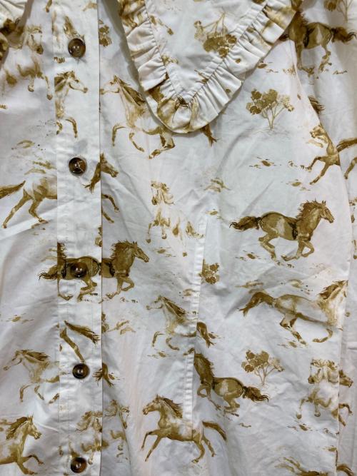 GANNI（ガニー）GANNI (ガニー) フリルカラーブラウス ブラウン×ホワイト サイズ:38の古着・服飾アイテム