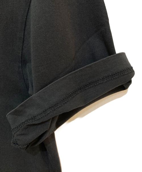 UNDERCOVER（アンダーカバー）UNDERCOVER (アンダーカバー) gilappleプリントTシャツ ブラック サイズ:Mの古着・服飾アイテム