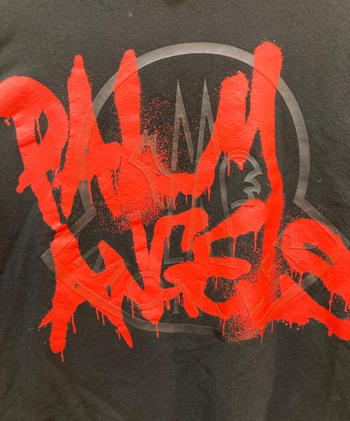 Palm Angels（パーム エンジェルス）Palm Angels (パーム エンジェルス) MONCLER GENIUS (モンクレール ジーニアス) コラボプリントパーカー　E209L8000850 ブラック サイズ:Sの古着・服飾アイテム