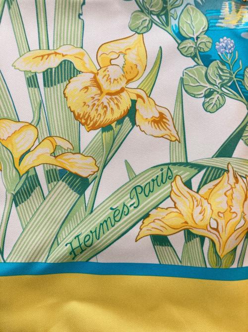 HERMES（エルメス）HERMES (エルメス) カレ90　Au bord de l’eau 翡翠鳥 AT THE WATER'S EDGE @ ブルー×イエローの古着・服飾アイテム