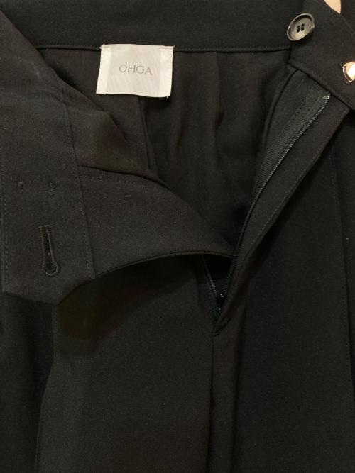 OHGA（オオガ）OHGA (オオガ) テーパードタックパンツ　OHGA-4016 ブラック サイズ:Sの古着・服飾アイテム