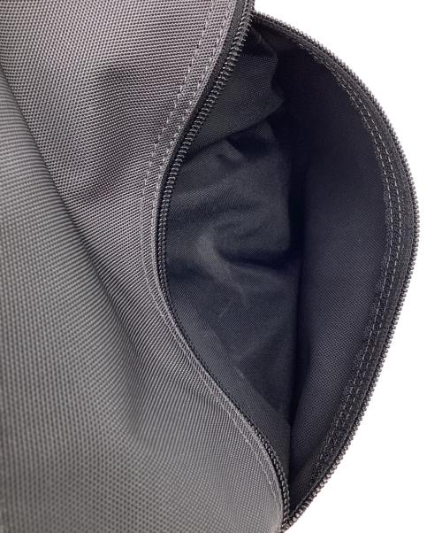 marimekko（マリメッコ）marimekko (マリメッコ) ショルダーバッグ グレーの古着・服飾アイテム