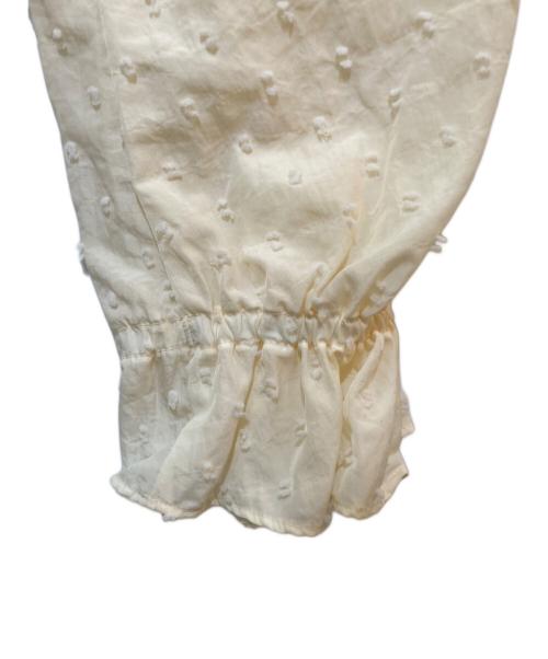 IENA（イエナ）IENA (イエナ) ドットタフタショートギャザーブラウス アイボリー サイズ:FREEの古着・服飾アイテム