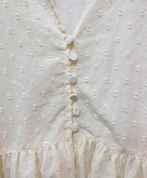 IENA（イエナ）IENA (イエナ) ドットタフタショートギャザーブラウス アイボリー サイズ:FREEの古着・服飾アイテム