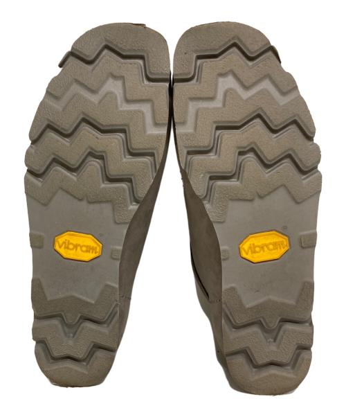 CLARKS ORIGINALS（クラークス オリジナルズ）CLARKS ORIGINALS (クラークス オリジナルズ) B:MING LIFE STORE by BEAMS (ビーミングライフストア バイ ビームス) WallabeeGTX　92-32-0073-100 グレー サイズ:26.5の古着・服飾アイテム