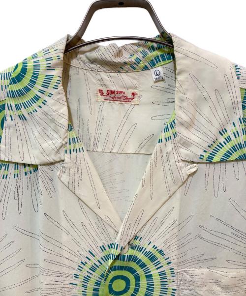 Sun Surf（サンサーフ）Sun Surf (サンサーフ) レーヨンアロハシャツ SS33320 ホワイト サイズ:Lの古着・服飾アイテム