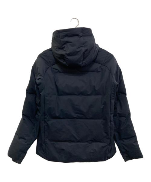 DESCENTE ALLTERRAIN（デザイント オルテライン）Descente ALLTERRAIN (デザイント オルテライン) SHUTTLE フーデッドダウンジャケット ネイビー サイズ:Mの古着・服飾アイテム