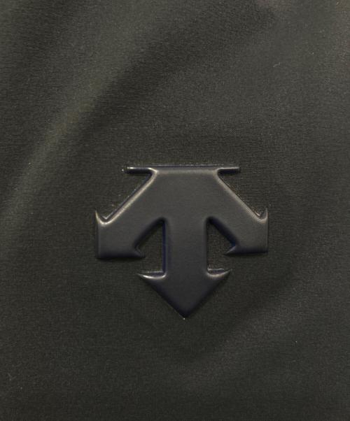 DESCENTE ALLTERRAIN（デザイント オルテライン）Descente ALLTERRAIN (デザイント オルテライン) SHUTTLE フーデッドダウンジャケット ネイビー サイズ:Mの古着・服飾アイテム