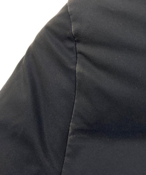 DESCENTE ALLTERRAIN（デザイント オルテライン）Descente ALLTERRAIN (デザイント オルテライン) SHUTTLE フーデッドダウンジャケット ネイビー サイズ:Mの古着・服飾アイテム